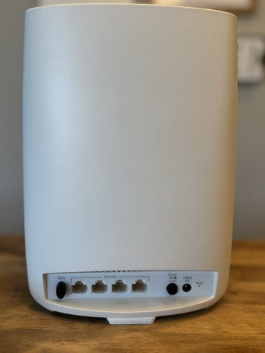 NETGEAR ORBI TRI-BAND WIFI ROUTER RBR50v2 COMPATIBLE W/ SATELLITE EXTENDERS