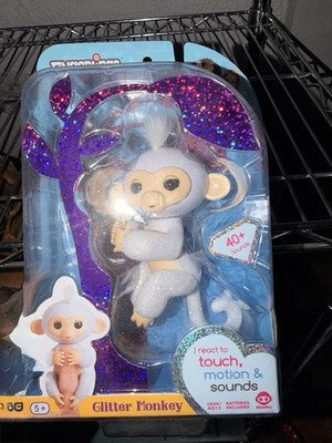 Fingerlings Zoe Interactive Pet Baby Monkey Toy Glitter Monkey 40+ Sounds
