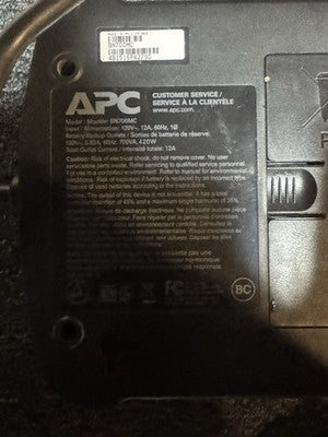 APC 700 Back-UPS + Surge Protection- W/ BATTERY BUT HAS NO CHARGE